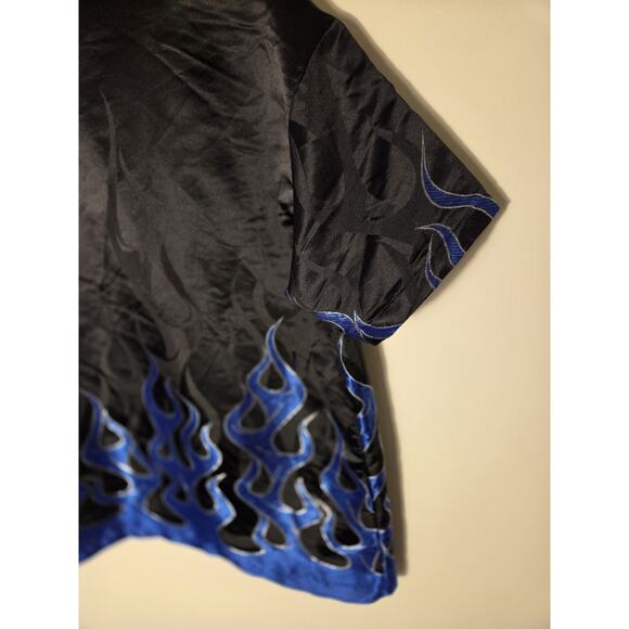 In Pain Shirt Mens M Black W Blue Flames 90S Y2K Emo Goth Punk Short Sleeve - Picture 2 of 7